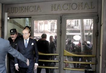 El empresario José María Ruiz-Mateos, a su salida de la Audiencia Nacional (Foto: EFE)