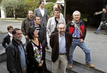 Iñaki Antigüedad, Maite Aristegi, Rafael Larreina y Sabino Cuadra , antes de la rueda de prensa que candidatos de Amaiur.