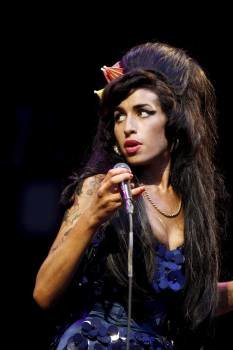 Fotografía de archivo de la cantante británica Amy Winehouse