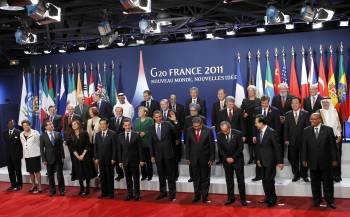Los jefes de Estado y de Gobierno asistentes a la cumbre del G20, posando para la foto de familia. (Foto: CHEMA MOYA)