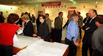 Los planos pudieron examinarse, antes del cambiazo, en el Museo Municipal en abril de 2002 (Foto: ARCHIVO )