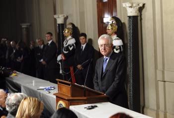 Mario Monti, durante su primera comparecencia tras recibir el encargo de formar nuevo Gobierno