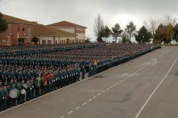 Formación de guardias civiles en la Academia de Baeza. (Foto: MDE)