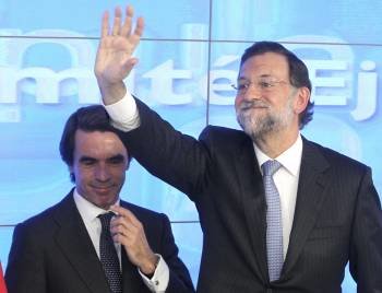 Mariano Rajoy con José María Aznar antes de iniciar la reunión del Comité Ejecutivo del PP