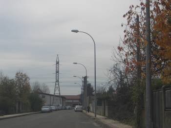 El concello tiene en marcha un plan de ahorro, que incluye el apagado de farolas en varias calles (Foto: A.R.)