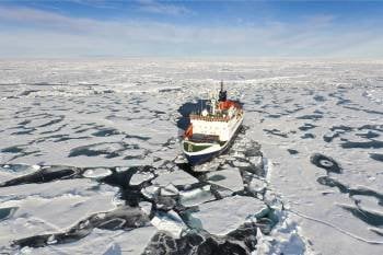 El informe alerta del descenso de la superficie helada del Ártico. (Foto: MARIO HOPPMAN)