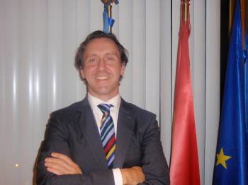Albano Longo, en su despacho de la Consejería de Agroganadería. (Foto: Héctor Díaz)