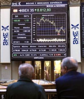 Panel de cotización en la Bolsa de Madrid del Ibex 35 (Foto: efe)