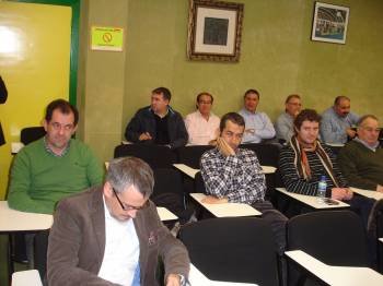 Empresarios de la Federación Nacional de la Pizarra, durante la asamblea de ayer. (Foto: J.C.)