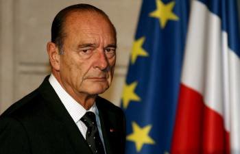 Foto de 2006 que muestra al expresidente francés Jacques Chirac en el Palacio del Elíseo en París. (Foto: ARCHIVO)