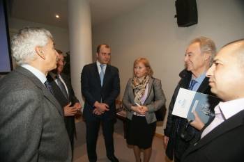 Representantes de Vulcano y Freire, ayer con la delegación rusa en el Club Financiero.