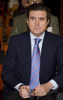 El expresidente del Gobierno Balear Jaume Matas, en el banquillo de la Audiencia Provincial de Palma, donde hoy ha comenzado el tercer día de juicio del caso Palma Arena (Foto: EFE)