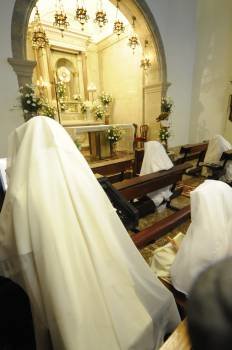 Religiosas de clausura de las Esclavas del Santísimo de Ourense. (Foto: MARTIÑO PINAL)