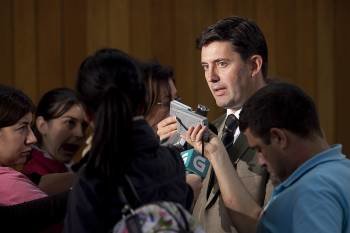 Samuel Juárez, delegado del Gobierno en Galicia, atendiendo a los medios de comunicación. (Foto: ARCHIVO)