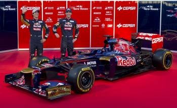 Presentación del equipo Toro Rosso (Foto: EFE)