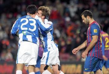 Mascherano, el sábado nada más encajar el Barcelona el gol de la Real Sociedad. (Foto: TONI ALBIR)