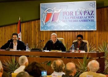 Castro, ayer en la reunión de La Habana. (Foto: ALEX CASTRO)