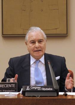 El presidente del Consejo General del Poder Judicial (CGPJ) y del Tribunal Supremo, Carlos Dívar (Foto: EFE)