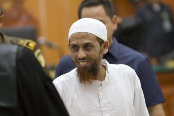 El indonesio Umar Patek, uno de los autores de los atentados de 2002 en la isla de Bali, acusado de asesinato premeditado, fabricación de explosivos y posesión de armas.