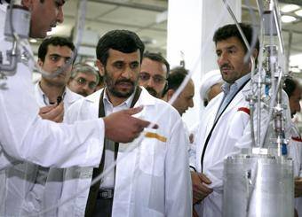 El presidente visita una planta nuclear en Irán. (Foto: Agencias.)