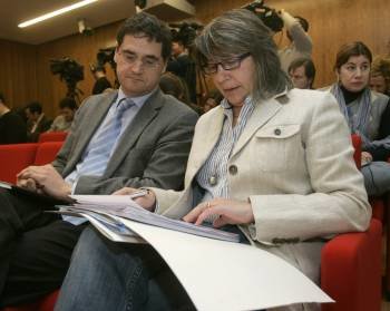 Rosa Quintana, con el secretario xeral de Montes, Tomás Fernández. (Foto: XOÁN REY)