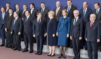 Los líderes europeos posan antes del inicio de la cumbre que se celebra en Bruselas. (Foto: HORTS WAGNER)