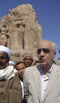 El ministro Ibrahim Ali, en Luxor.
