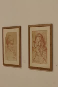 Algunos de los retratos realizados por el pintor de Tomiño durante sus años en Ourense. (Foto: XESÚS FARIÑAS)