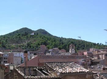 El pequeño pueblo de Rasquera, en Tarragona. (Foto: ARCHIVO)
