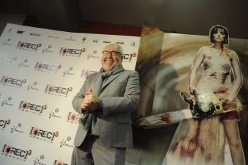 El productor gallego Julio Fernández posa para los medios en los Cines Filmax Pontiñas de Lalín. (Foto: MARTIÑO PINAL)