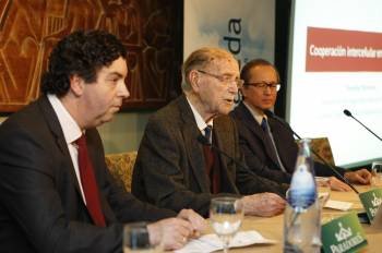 Freire-Garabal, Fernández Albor y Timothy Thomson.