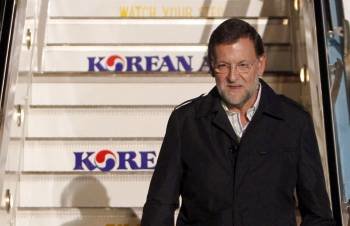 El presidente del Gobierno, Mariano Rajoy a su llegada a Seúl. (Foto: J. GUILLÉN)