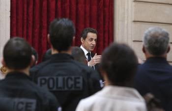 Sarkozy se reunió los magistrados y policías que participaron en la captura de Merah. (Foto: KENZO TRIBOUILLARD/POOL)