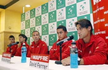 Granollers, López, Corretja, Almagro y Ferrer, en rueda de prensa. (Foto: DOMENECH CASTELLÒ)