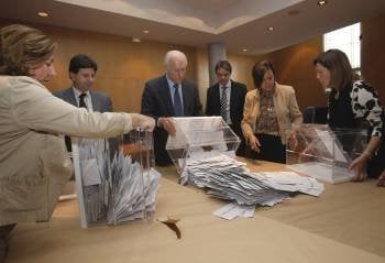 Recuento del voto emigrante en las pasadas elecciones desarrolladas en Asturias.
