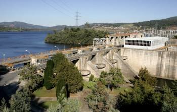 Presa de la central hidroeléctrica de Castrelo de Miño. (Foto: MARCOS ATRIO)