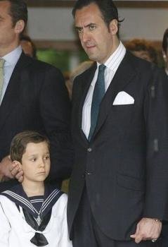 El nieto de los reyes, Felipe Juan Froilán, acompañado de su padre, Jaime de Marichalar. Foto: EFE/ARCHIVO