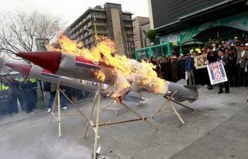 Protesta en Seúl contra el lanzamiento de misiles por Corea del Norte  (Foto: JEON HEON-KYUM)