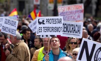 Concentración en defensa de las libertades civiles en Barcelona. (Foto: MARTA PÉREZ )