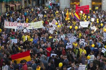 Manifestación en Barcelona contra los recortes de los gobiernos español y catalán. (Foto: MARTA PÉREZ)