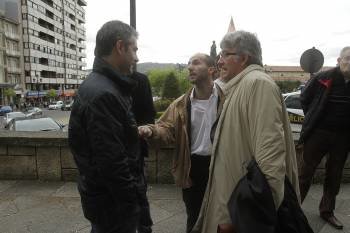 Juan Carlos Fernández Fasero, Pérez Jácome y el abogado de este último, el día del juicio. (Foto: MIGUEL ÁNGEL)