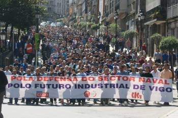 Cabecera de la manifestación del sector naval en Vigo. (Foto: VICENTE)