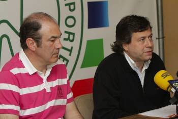 Manuel Dopazo y Fernando Varela, durante la presentación. (Foto: M.ÁNGEL)