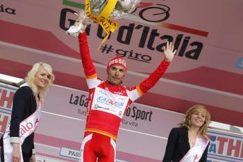 Purito, en el podio de Milán como segundo clasificado del Giro de Italia 2012. (Foto: J. CAVAGGIONI)