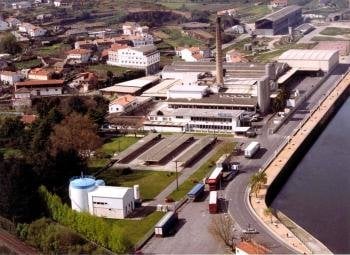 La planta está ubicada en Pontecesures. 