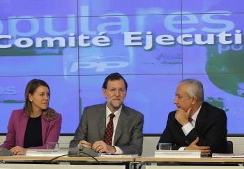 Cospedal, Mariano Rajoy y Arenas, ayer durante el comité Ejecutivo Nacional del PP en Madrid (Foto: Kote Rodrigo)