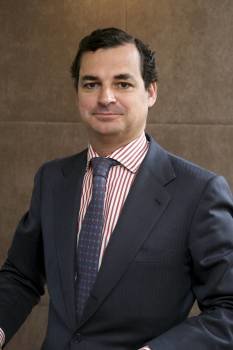 Leopoldo González Echenique, abogado del estado de 42 años.