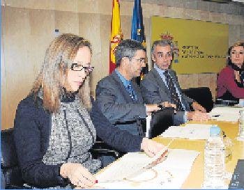 La conselleira de Facenda, Elena Muñoz, durante una reunión en el Ministerio en Madrid