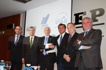 Los responsables de Anfaco, Aimen y CTAG con el presidente de la CEP y Javier Guerra.