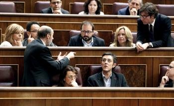 El apoyo del PSOE se ha fraguado minutos antes de la votación al acordar con el PP la presentación de una proposición no de ley que se debatirá el martes